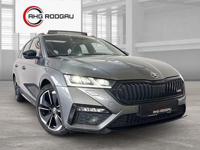 Grau Gebraucht 2023 Skoda Octavia RS Kombi | 31.999 € (Etwas zu teuer)