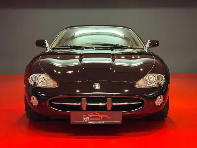 Używany Jaguar XK8 298 KM (219 kW) 2002 Czarny Coupe