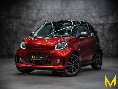 Gebraucht Smart ForTwo Electric Drive Passion Exclusive 41 kW (56 PS) 2024 Rot (carmine red (metallic) (rot)) Cabrio