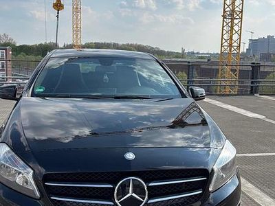 Brugt Mercedes A180 122 HK (89 kW) 2014 Sort Sedan