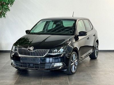 Schwarz Gebraucht 2015 Skoda Fabia Limousine | 4.999 € (Fairer Preis)