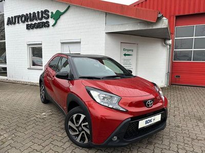 Rot Gebraucht 2023 Toyota Aygo X Pulse SUV | 15.890 € (Fairer Preis)