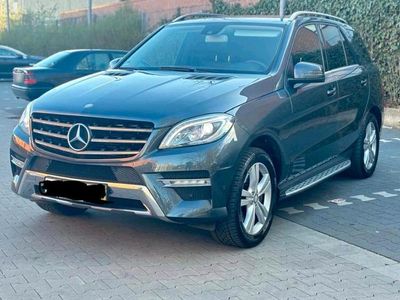 Usata Mercedes ML350 AMG line 258 CV (189 kW) 2012 Blu SUV