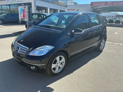 Gebraucht Mercedes A160 Avantgarde 95 PS (69 kW) 2010 Schwarz Limousine