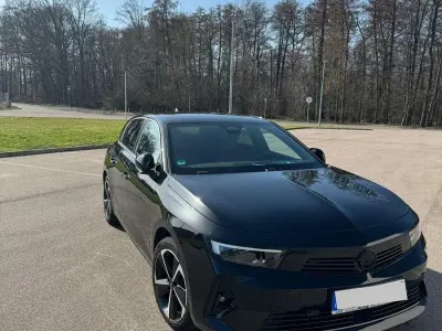 Gebraucht Opel Astra GS Line 131 PS (96 kW) 2024 Schwarz Limousine