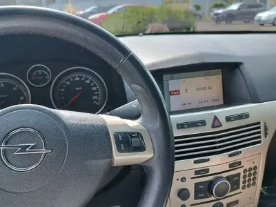 Gebraucht Opel Astra Edition 150 PS (110 kW) 2006 Blau Cabrio