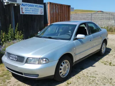 Gebraucht Audi A4 101 PS (74 kW) 1997 Silber Limousine