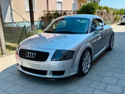 Gebraucht Audi TT S-Line 239 PS (175 kW) 1999 Silber Coupé