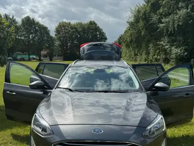 Gebraucht Ford Focus 120 PS (88 kW) 2020 Grau Kombi