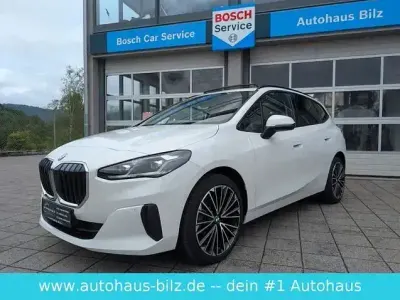 Gebraucht BMW 218 Active Tourer Comfort Edition 136 PS (100 kW) 2024 Weiß Van / Kleinbus