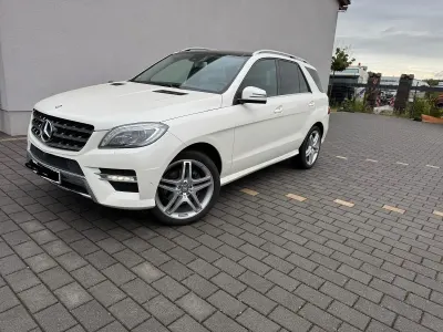 Gebraucht Mercedes ML250 204 PS (150 kW) 2015 Weiß SUV