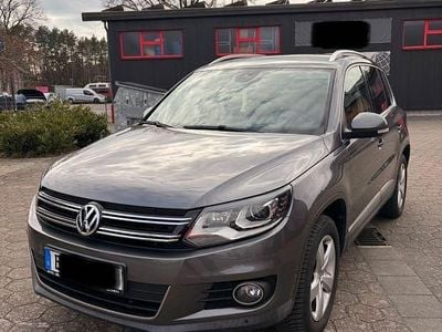 Gebraucht VW Tiguan Sportline 150 PS (110 kW) 2013 Grau SUV