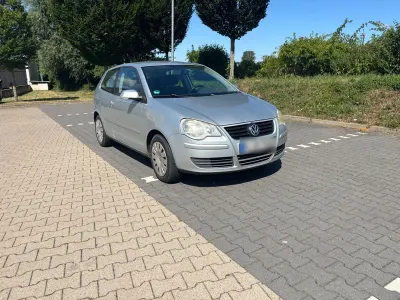 Gebraucht VW Polo 69 PS (50 kW) 2007 Silber Kleinwagen