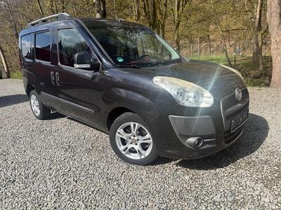 Second-hand Fiat Doblò Emotion 135 CP (99 kW) 2012 Negru Monovolum