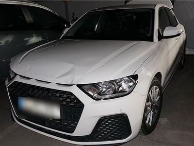 Używany Audi A1 116 KM (85 kW) 2019 Biały SUV