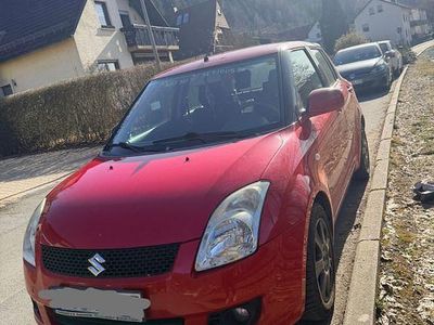 Gebraucht Suzuki Swift 92 PS (67 kW) 2010 Rot Kleinwagen