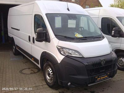 Gebraucht Peugeot Boxer 140 PS (102 kW) 2024 Lackierung weiss icy/typ ausse Van