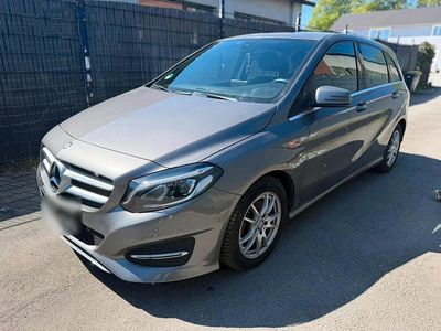 Used Mercedes B200 136 HP (100 kW) 2016 Grey Minivan