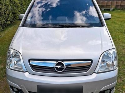 Second-hand Opel Meriva 105 CP (77 kW) 2009 Argintiu Monovolum