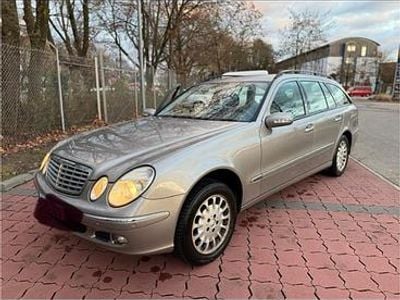 Gebraucht Mercedes E220 150 PS (110 kW) 2005 Grau Kombi
