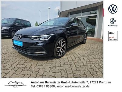 Schwarz Gebraucht 2020 VW Golf VIII Style Kleinwagen | 22.390 € (Etwas zu teuer)