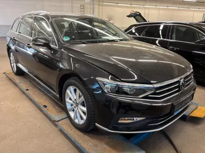 Używany VW Passat Elegance 200 KM (147 kW) 2021 Czarny Kombi