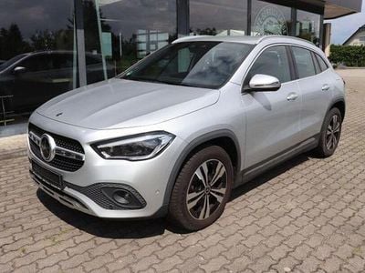 Gebraucht Mercedes GLA200 150 PS (110 kW) 2021 Silber SUV