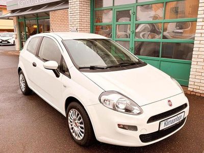 Gebraucht Fiat Punto Pop 69 PS (50 kW) 2015 Weiß Kleinwagen