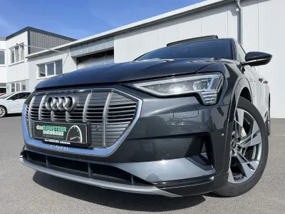 Gebraucht Audi e-tron S-Line 230 kW (313 PS) 2022 Manhattangrau SUV