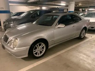 Gebraucht Mercedes CLK200 Avantgarde 163 PS (119 kW) 2001 Silber Coupé