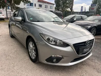 Gebraucht Mazda 3 Center-Line 150 PS (110 kW) 2015 Plutossilber metallic Limousine