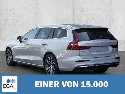 Gebraucht Volvo V60 Plus 455 PS (334 kW) 2025 Metallic Kombi