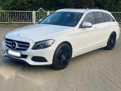 Gebraucht Mercedes 220 170 PS (125 kW) 2014 Weiß Kombi