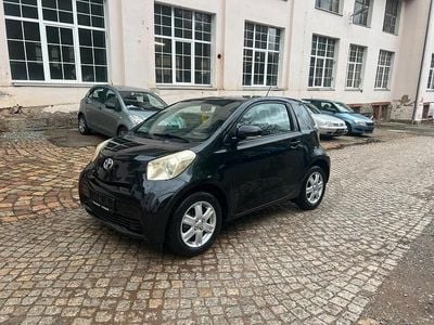 Gebraucht Toyota iQ Basis 68 PS (50 kW) 2009 Schwarz Kleinwagen
