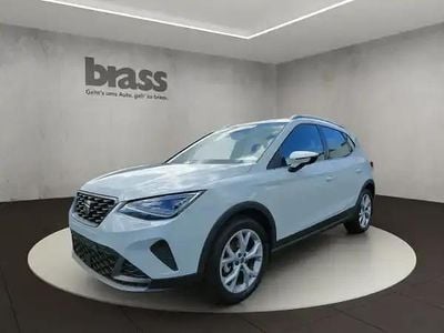 Nevada weiß metallic Gebraucht 2023 Seat Arona FR SUV | 19.750 € (Fairer Preis)