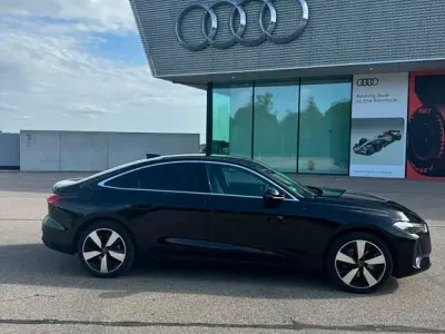 Gebraucht Audi A5 Sport 150 PS (110 kW) 2025 Schwarz Limousine