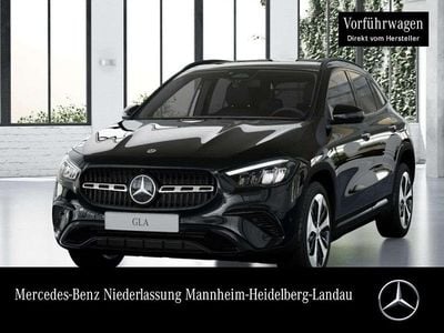Gebraucht Mercedes GLA180 AMG 136 PS (100 kW) 2025 Mountain grau SUV
