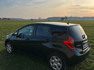 Begagnad Nissan Note 80 HK (58 kW) 2015 Svart Halvkombi