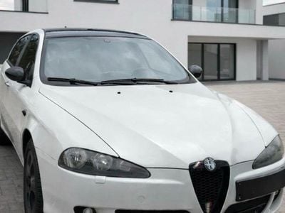 Gebraucht Alfa Romeo 147 Quadrifoglio Verde 120 PS (88 kW) 2008 Weiß Kleinwagen