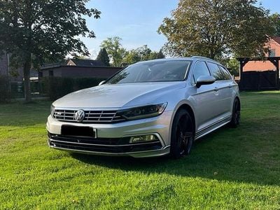 Second-hand VW Passat R-line 190 CP (139 kW) 2015 Argintiu Break