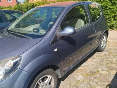 Gebraucht Renault Twingo 76 PS (55 kW) 2009 Blau Kleinwagen