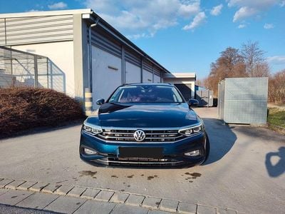 Second-hand VW Passat Business 150 CP (110 kW) 2019 Albastru Break