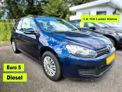 Gebraucht VW Golf VI Comfortline 105 PS (77 kW) 2010 Shadow blue metallic Kleinwagen
