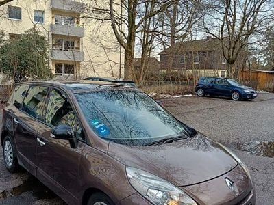 Gebraucht Renault Grand Scénic III Bose Edition 131 PS (96 kW) 2011 Braun Van / Kleinbus