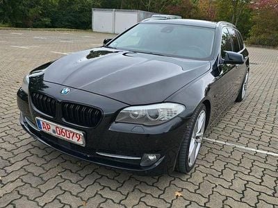 Schwarz Gebraucht 2011 BMW 530 Kombi | 9.990 € (Fairer Preis)