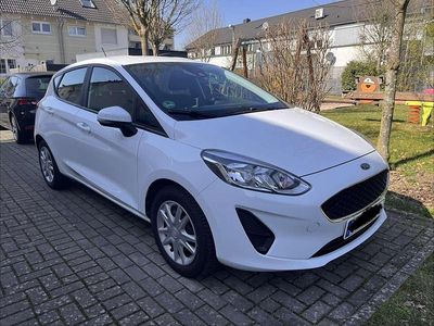 Gebraucht Ford Fiesta Trend 71 PS (52 kW) 2017 Weiß Kleinwagen