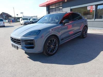 Usata Porsche Cayenne Sport 470 CV (345 kW) 2023 Grigio SUV