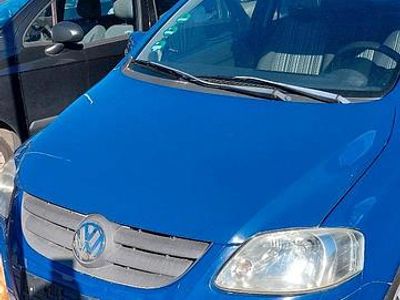 Gebraucht VW Fox 55 PS (40 kW) 2005 Blau Kleinwagen