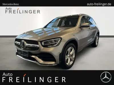 Używany Mercedes GLC200 AMG 197 KM (144 kW) 2020 Srebrny SUV