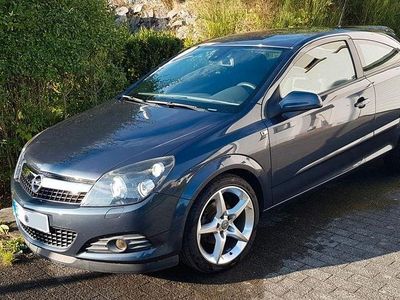 Opel Astra GTC